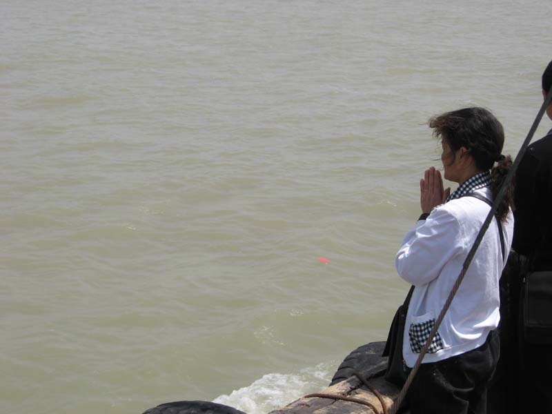Ƭ 095.jpg