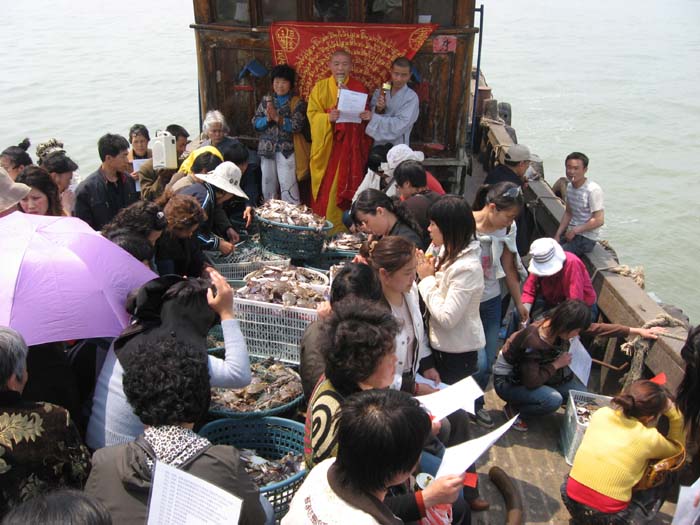 Ƭ 019.jpg